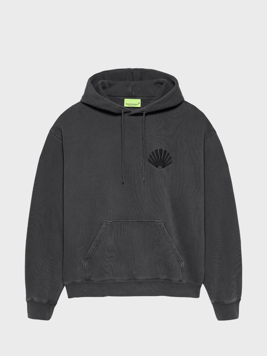 New Amsterdam Surf Association Chop Hoodie in Caviar met klein schelpembleem op borst.