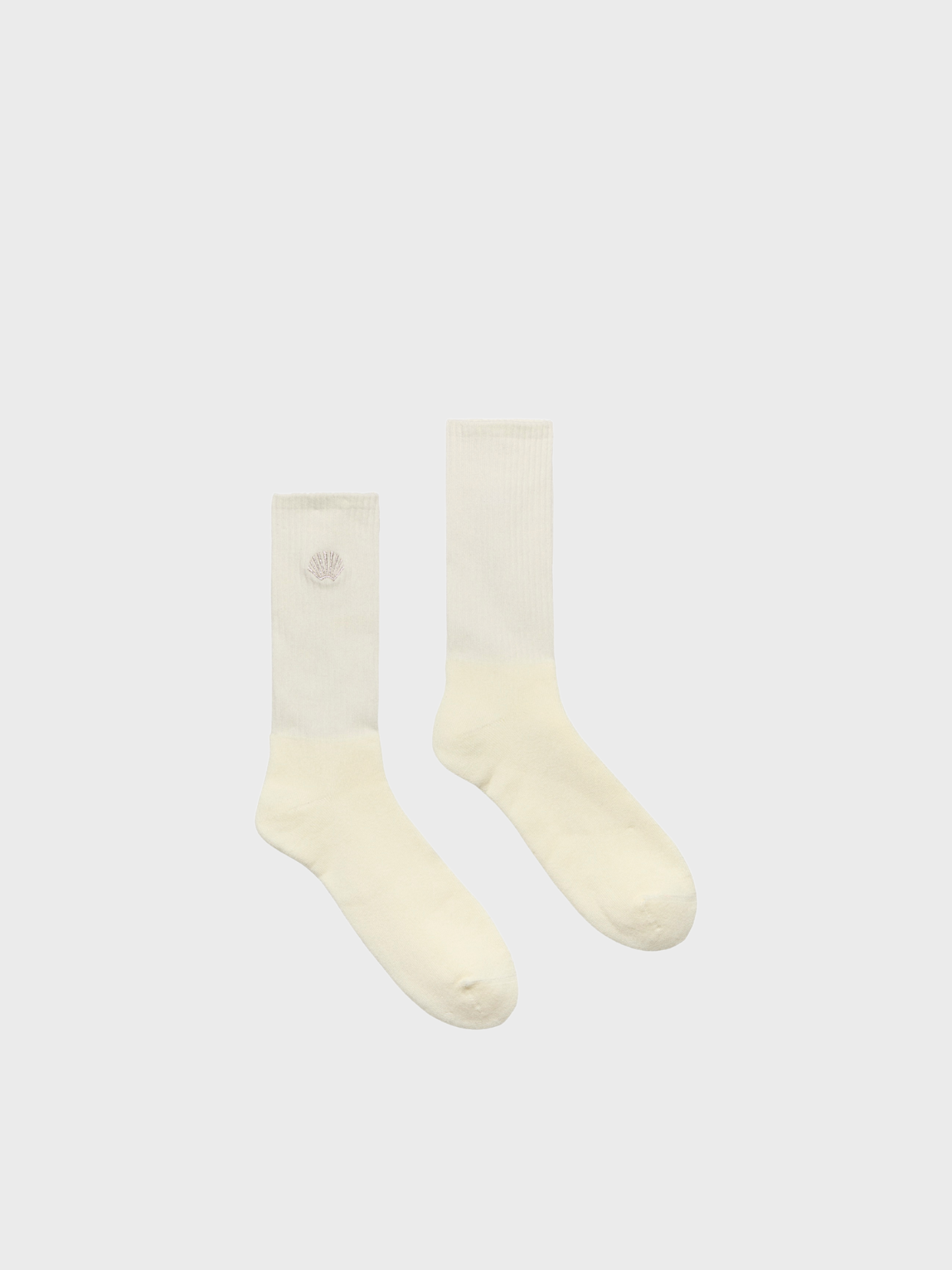 New Amsterdam Surf Association geborduurd sokken in Washed White, voorkant