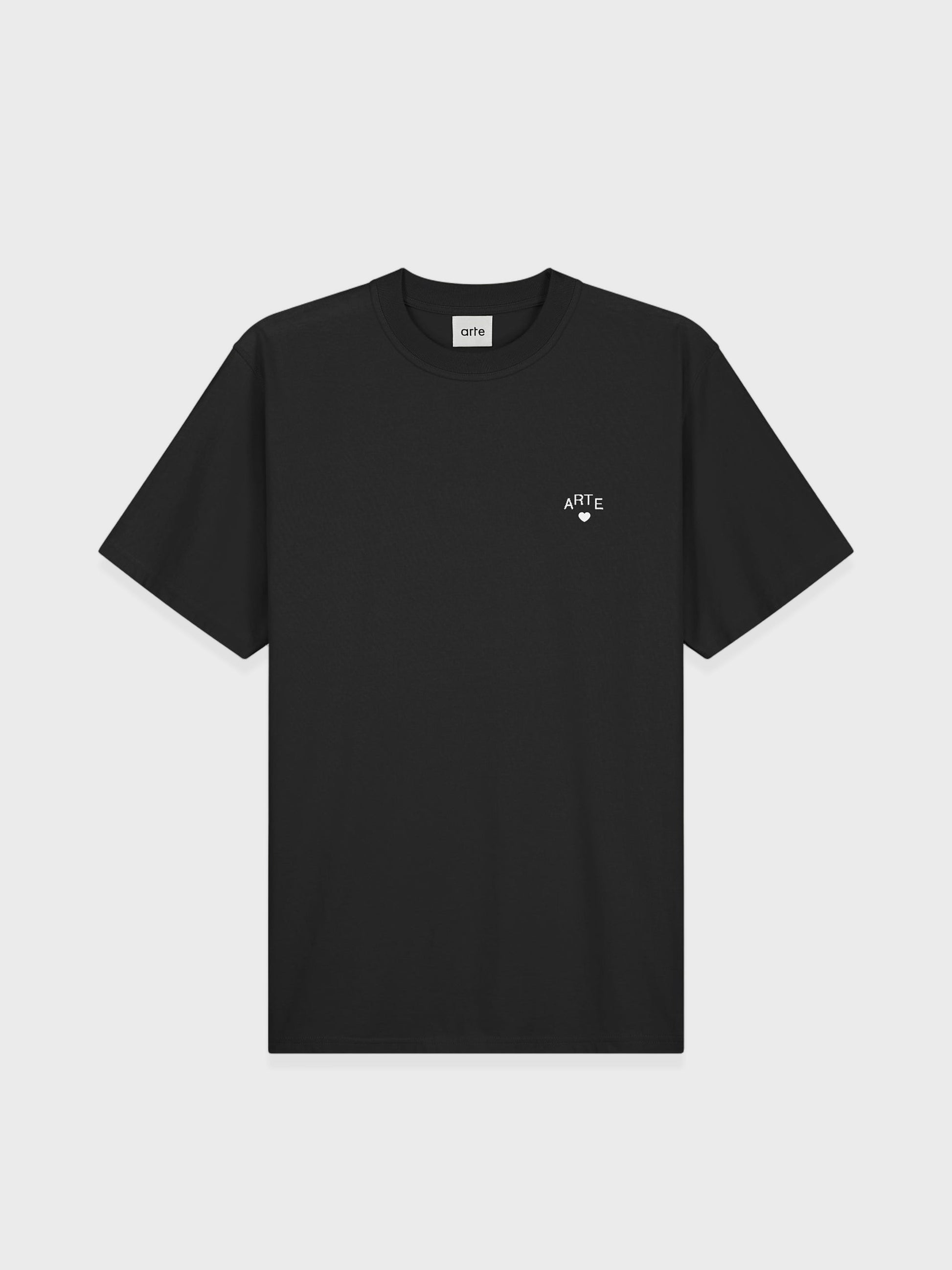 Arte Antwerp Cor T-shirt in zwart met klein geborduurd ARTE-logo op de borst